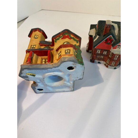Vintage Ceramic Christmas Village Set Of 4 Decorative Houses With Snow Accents & - Picture 6 of 6